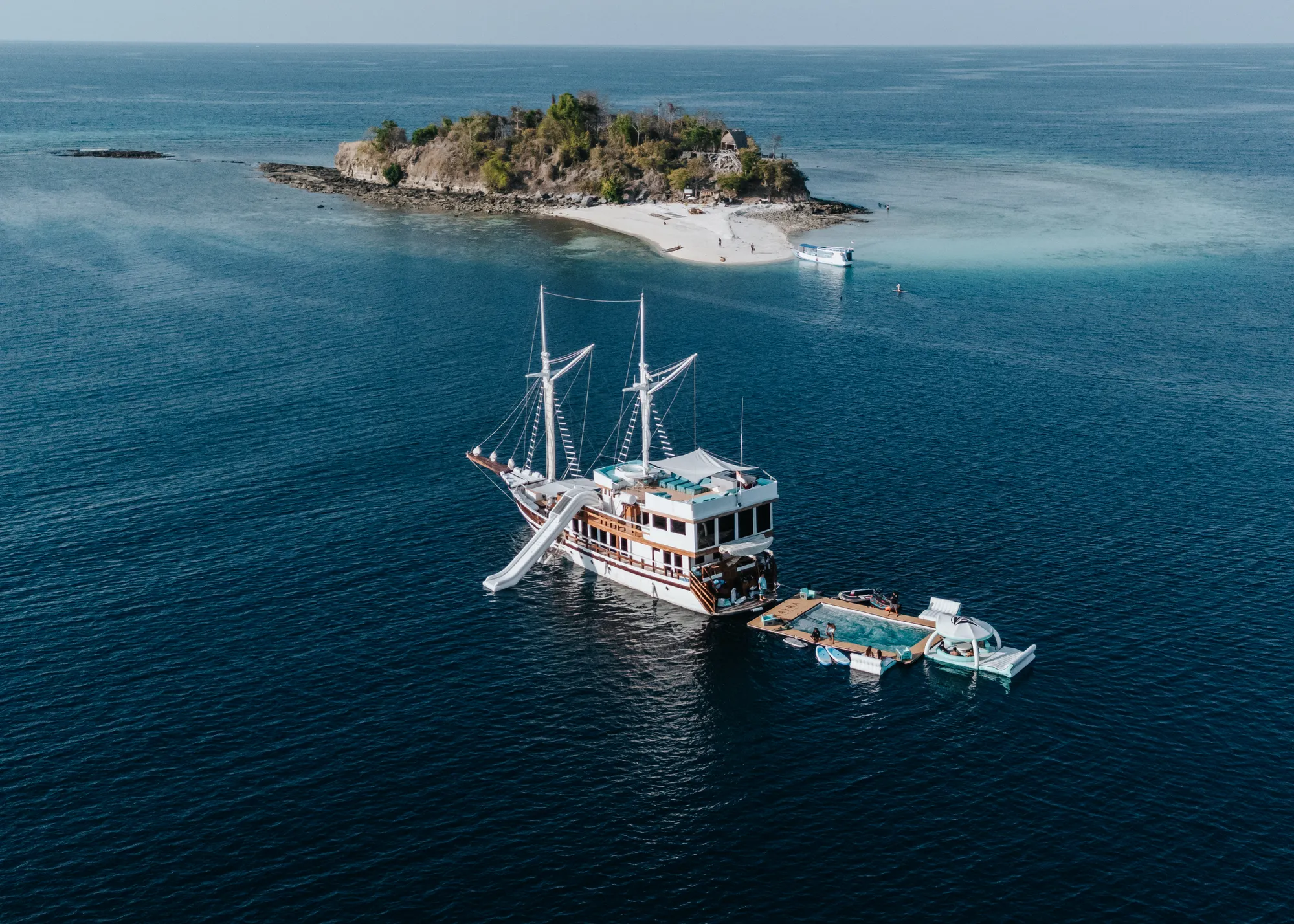 Charter Yacht KAYRA - Phinisi 38m - 4 Cabins - Labuan Bajo - Komodo - Indonesia