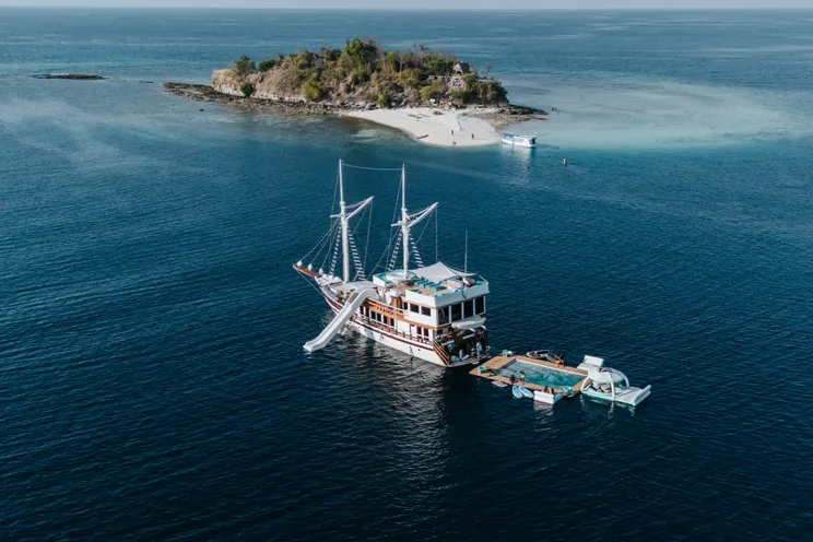 Charter Yacht KAYRA - Phinisi 38m - 4 Cabins - Labuan Bajo - Komodo - Indonesia