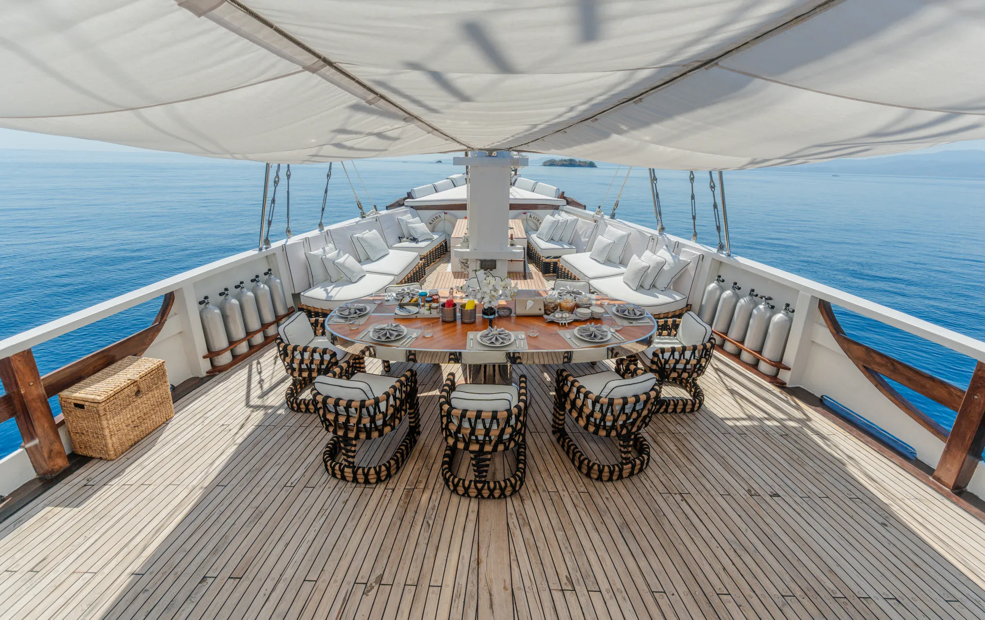 Charter Yacht KAYRA - Phinisi 38m - 4 Cabins - Labuan Bajo - Komodo - Indonesia