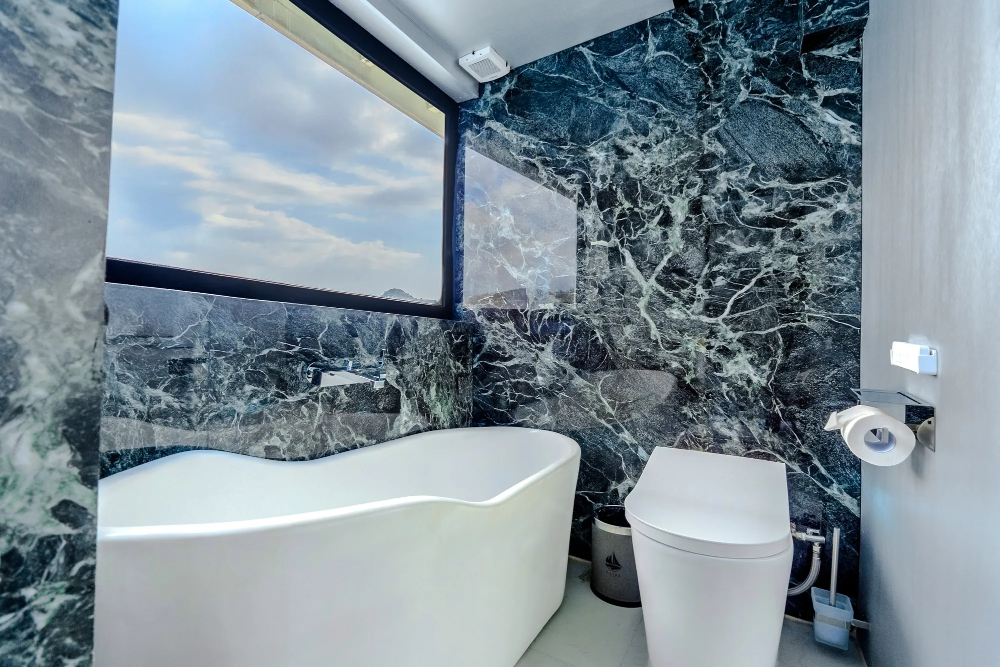 Charter Yacht KAYRA - Phinisi 38m - 4 Cabins - Labuan Bajo - Komodo - Indonesia