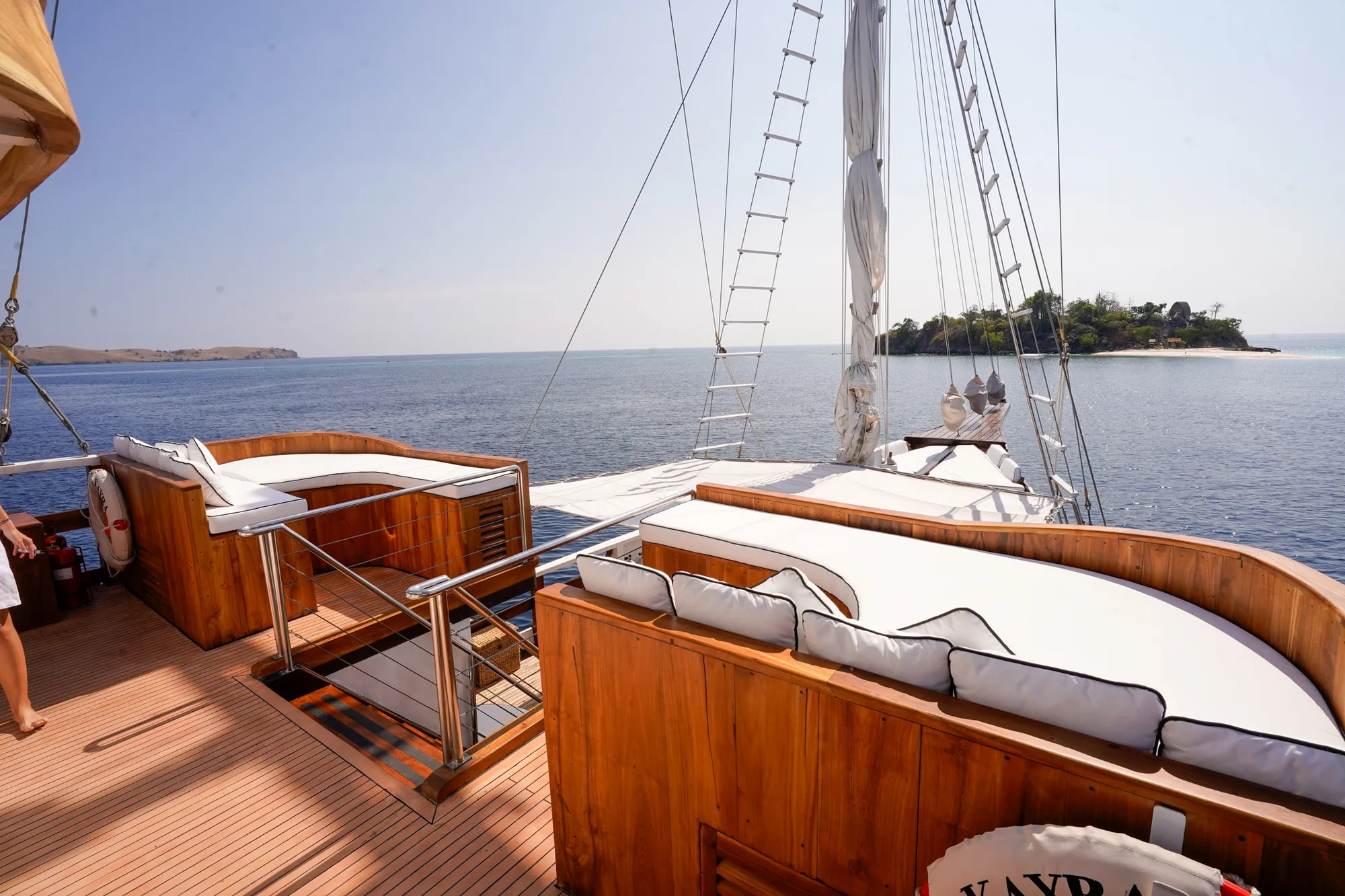 Charter Yacht KAYRA - Phinisi 38m - 4 Cabins - Labuan Bajo - Komodo - Indonesia