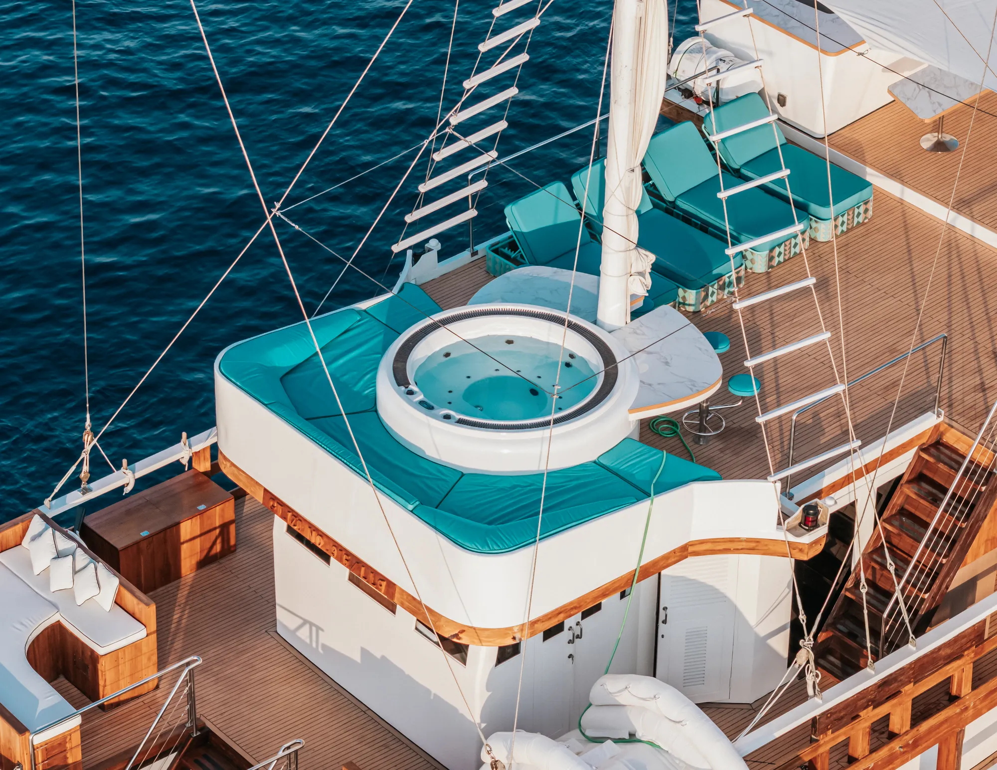 Charter Yacht KAYRA - Phinisi 38m - 4 Cabins - Labuan Bajo - Komodo - Indonesia