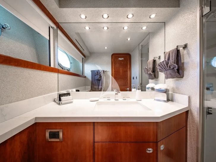 KEMOSABE Westport 112 - VIP cabin 1 bathroom KEMOSABE Westport 112 - VIP cabin 1 bathroom