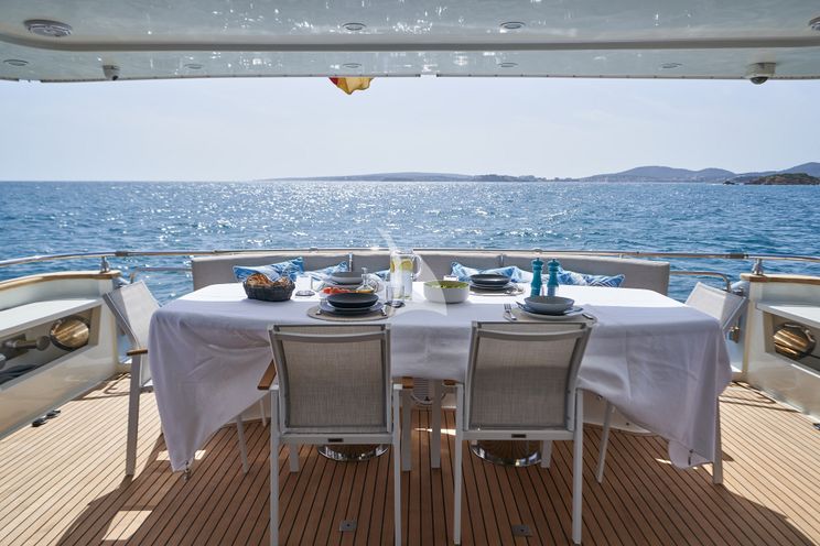 Charter Yacht KIAWAH II - Astondoa 95 GLX - 4 Cabins - Ibiza - Palma - Mallorca - Balearics - Spain