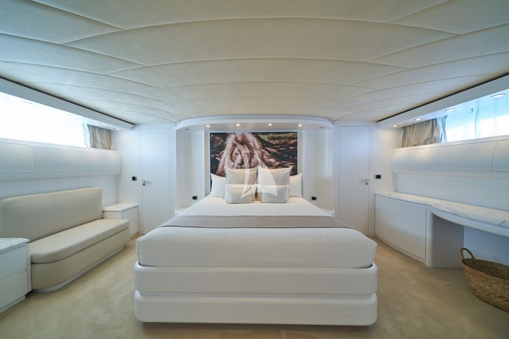 Charter Yacht KIAWAH II - Astondoa 95 GLX - 4 Cabins - Ibiza - Palma - Mallorca - Balearics - Spain
