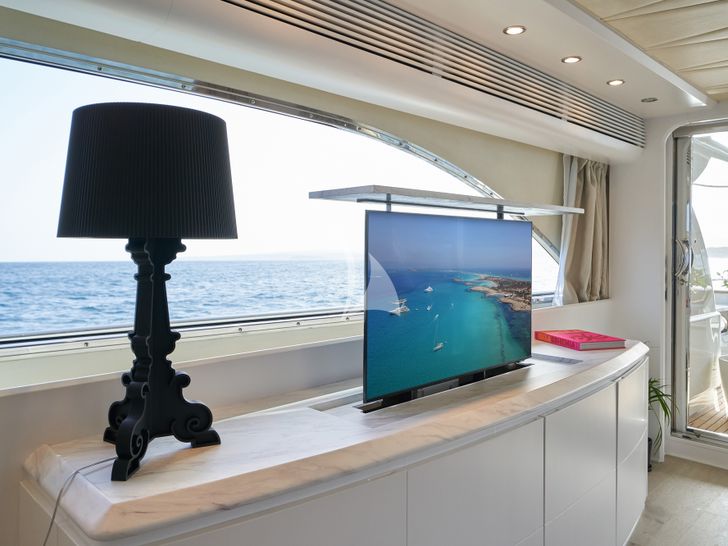 KIAWAH II Astondoa 95 GLX - saloon TV KIAWAH II Astondoa 95 GLX - saloon TV