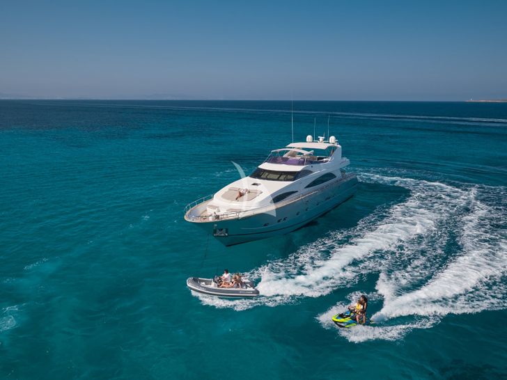 KIAWAH II Astondoa 95 GLX - with the tender and jet ski KIAWAH II Astondoa 95 GLX - with the tender and jet ski