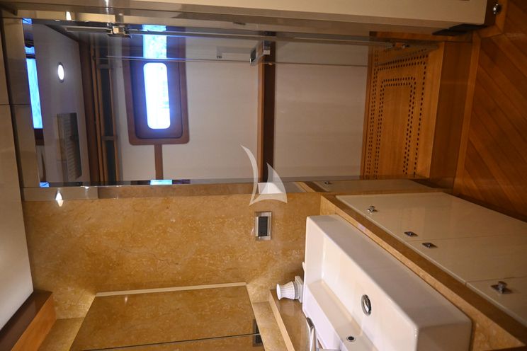 Charter Yacht KIMBERLIE - IAG 127 - 6 Cabins - Nassau - Exumas - Bahamas