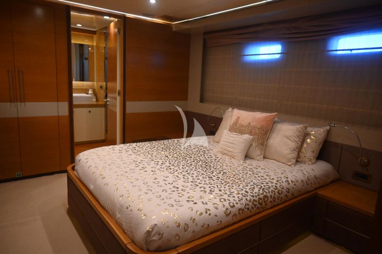 Charter Yacht KIMBERLIE - IAG 127 - 6 Cabins - Nassau - Exumas - Bahamas