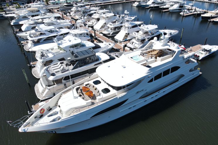 Charter Yacht KIMBERLIE - IAG 127 - 6 Cabins - Nassau - Exumas - Bahamas