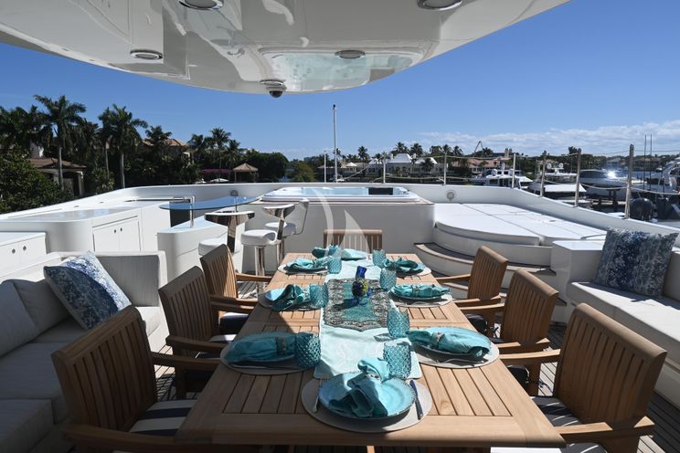 Charter Yacht KIMBERLIE - IAG 127 - 6 Cabins - Nassau - Exumas - Bahamas