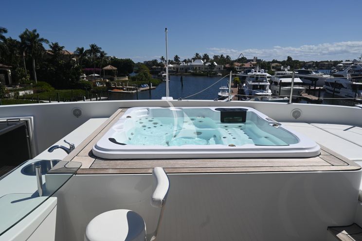 Charter Yacht KIMBERLIE - IAG 127 - 6 Cabins - Nassau - Exumas - Bahamas