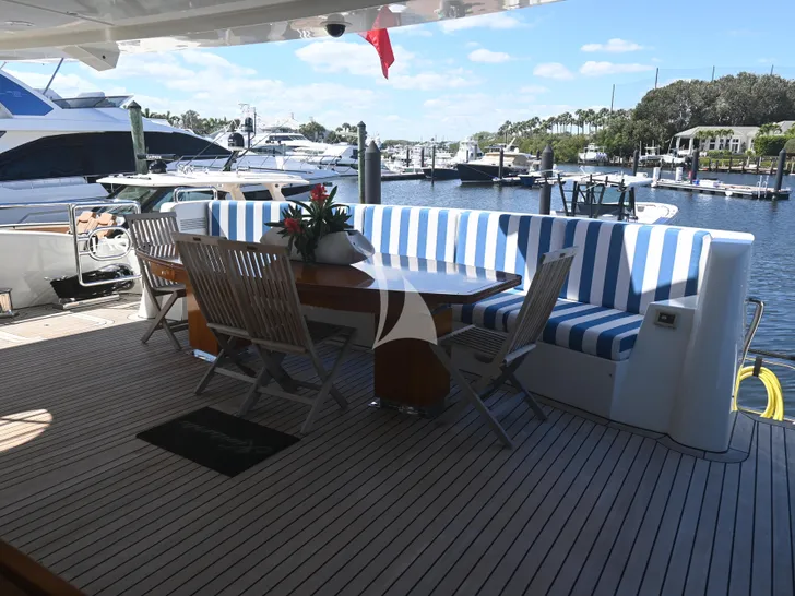 KIMBERLIE IAG 127 - main aft deck lounge KIMBERLIE IAG 127 - main aft deck lounge
