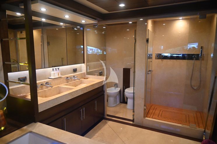 Charter Yacht KIMBERLIE - IAG 127 - 6 Cabins - Nassau - Exumas - Bahamas