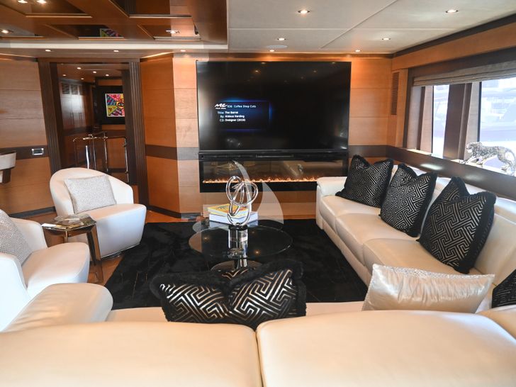 KIMBERLIE IAG 127 - skydeck lounge KIMBERLIE IAG 127 - skydeck lounge