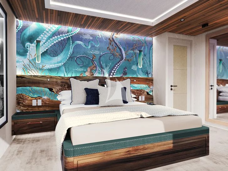 KING BENJI Dunya Custom Yacht 47m - VIP cabin 3 KING BENJI Dunya Custom Yacht 47m - VIP cabin 3