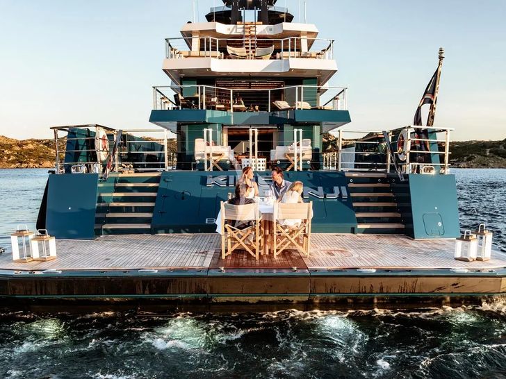 KING BENJI Dunya Custom Yacht 47m - stern view KING BENJI Dunya Custom Yacht 47m - stern view