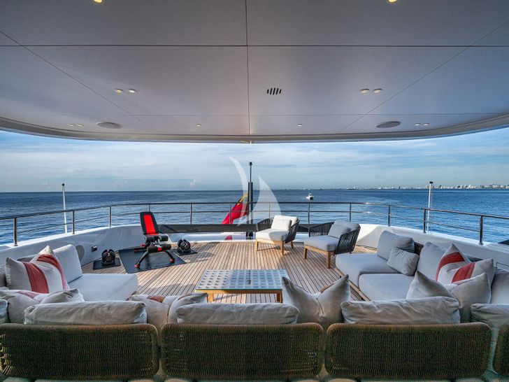 KINGS LAIR Benetti Aft KINGS LAIR Benetti Aft