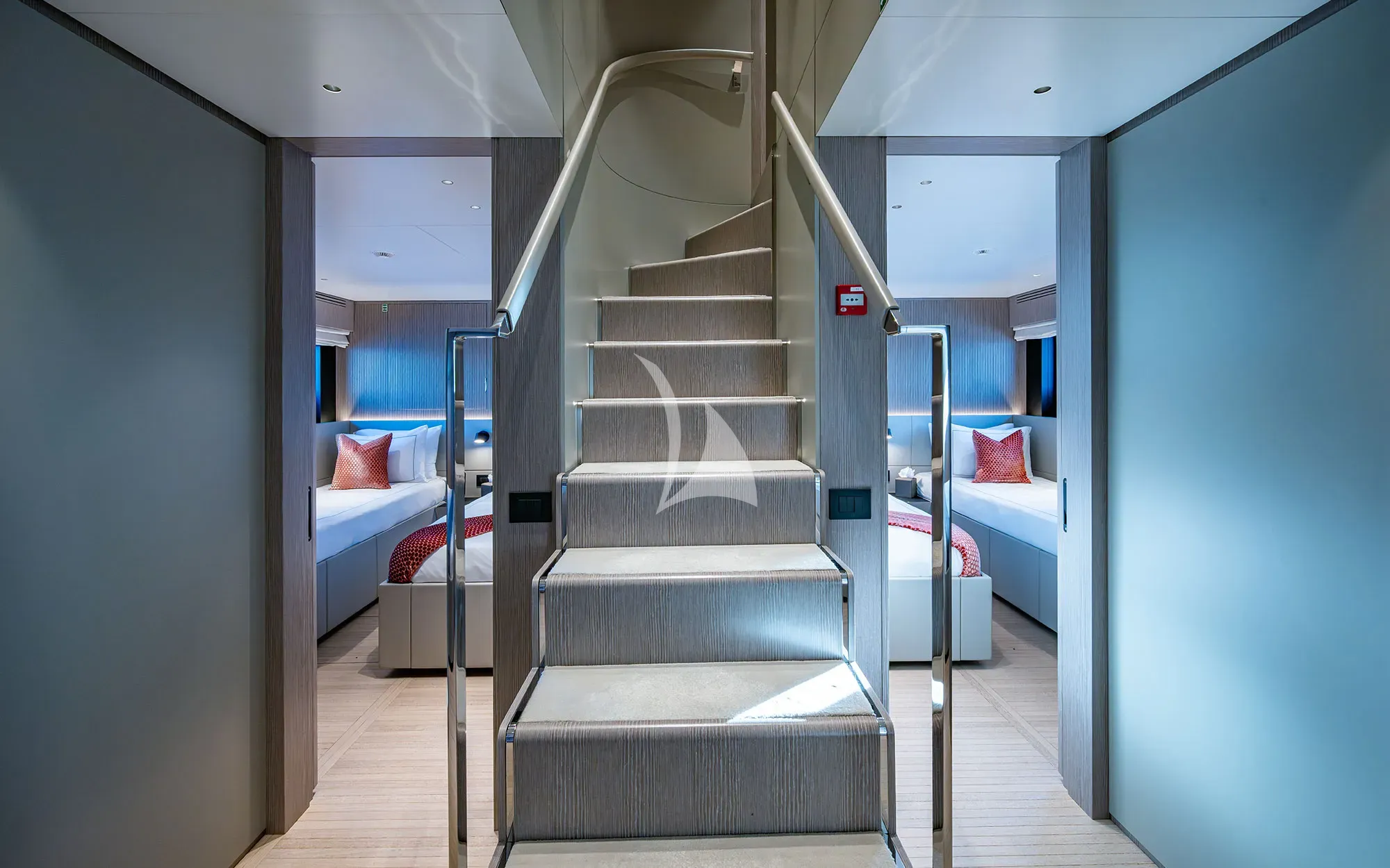 Charter Yacht KINGS LAIR - Benetti Oasis 34m - 5 Cabins - Nassau - Exumas - Bahamas