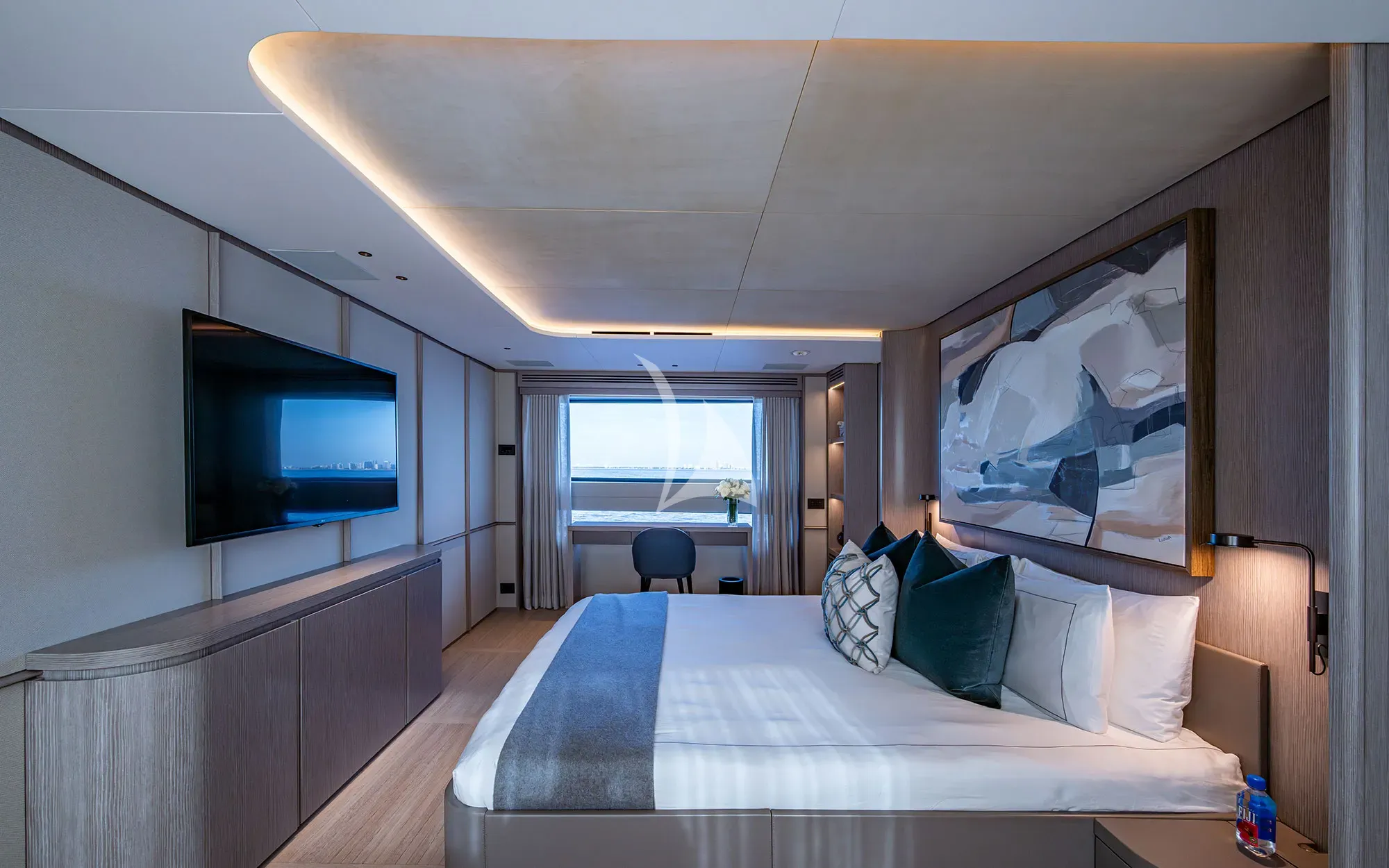 Charter Yacht KINGS LAIR - Benetti Oasis 34m - 5 Cabins - Nassau - Exumas - Bahamas