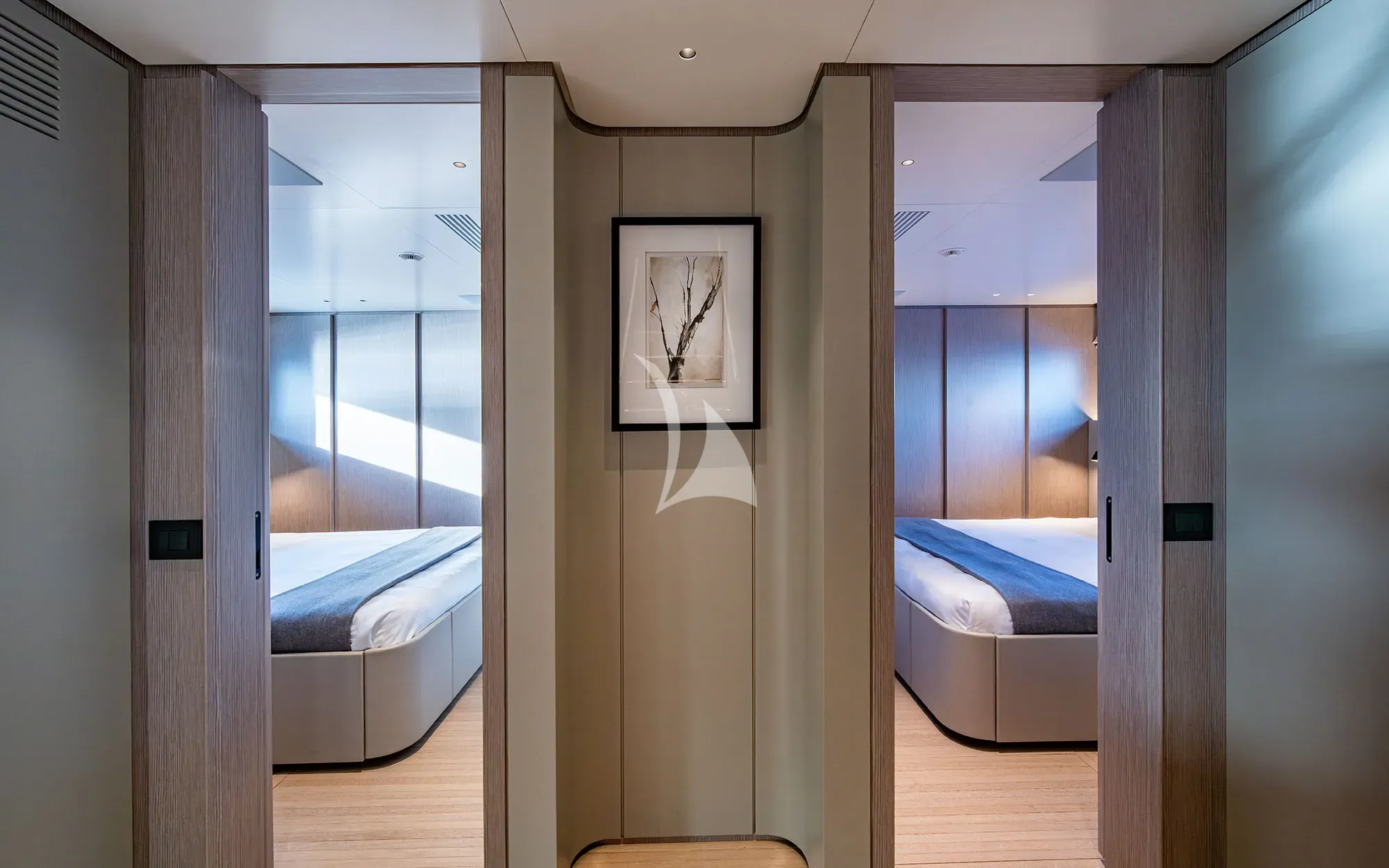 Charter Yacht KINGS LAIR - Benetti Oasis 34m - 5 Cabins - Nassau - Exumas - Bahamas