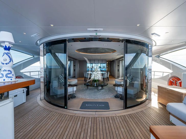 KINGS LAIR Benetti Saloon Entrance KINGS LAIR Benetti Saloon Entrance