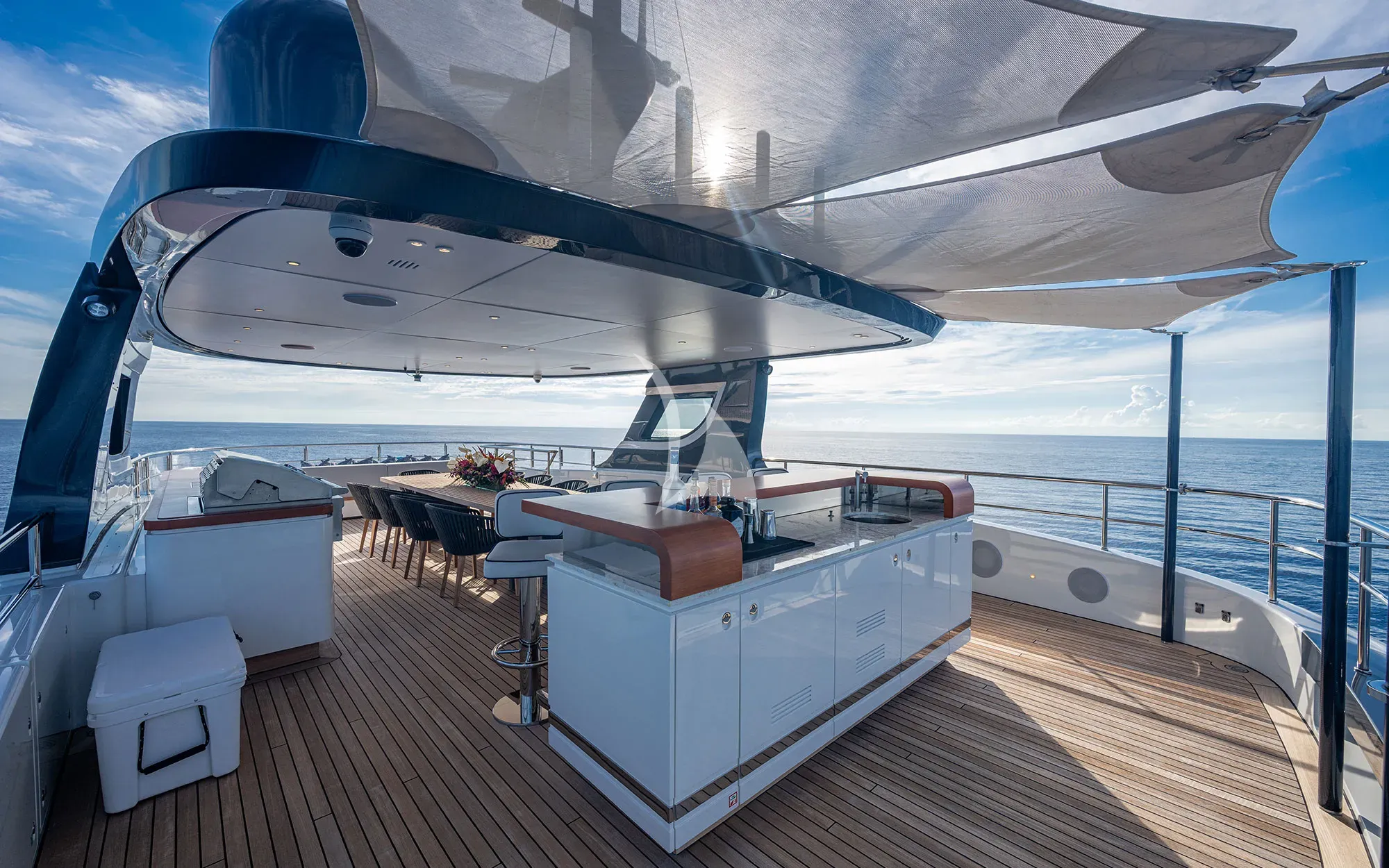 Charter Yacht KINGS LAIR - Benetti Oasis 34m - 5 Cabins - Nassau - Exumas - Bahamas