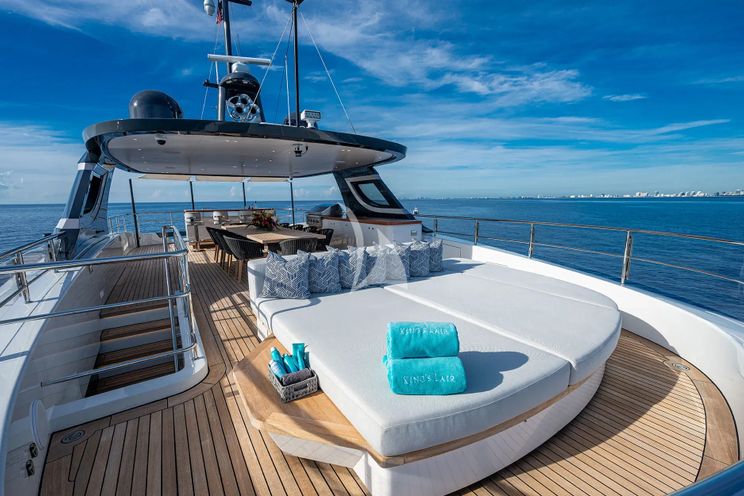 Charter Yacht KINGS LAIR - Benetti Oasis 34m - 5 Cabins - Nassau - Exumas - Bahamas