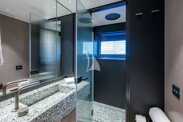 Charter Yacht KINGS LAIR - Benetti Oasis 34m - 5 Cabins - Nassau - Exumas - Bahamas