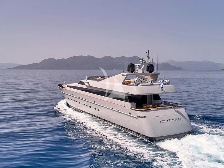 KINTARO Cantieri di Pisa Akhir 125 - cruising aft view KINTARO Cantieri di Pisa Akhir 125 - cruising aft view