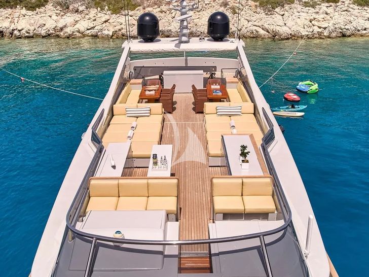 KINTARO Cantieri di Pisa Akhir 125 - sundeck KINTARO Cantieri di Pisa Akhir 125 - sundeck