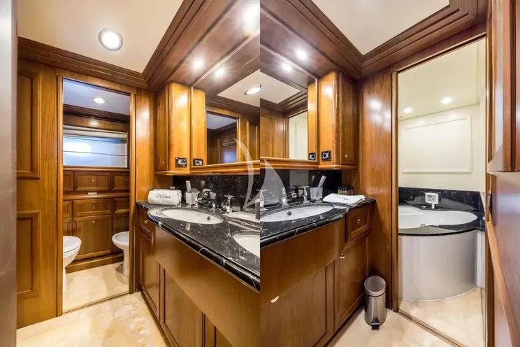 Charter Yacht KLOBUK - Ferretti Custom Line Navetta 30 - 5 Cabins - Zadar - Split - Dubrovnik - Hvar - Croatia