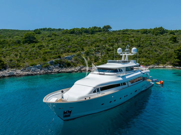 KLOBUK Ferretti Custom Line Navetta 30 - bow view anchored KLOBUK Ferretti Custom Line Navetta 30 - bow view anchored