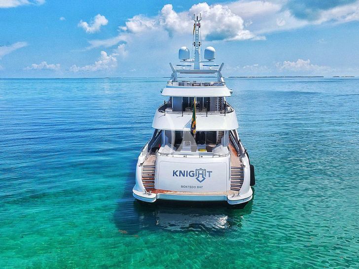 KNIGHT Heesen 5000 Alu - anchored aft shot KNIGHT Heesen 5000 Alu - anchored aft shot