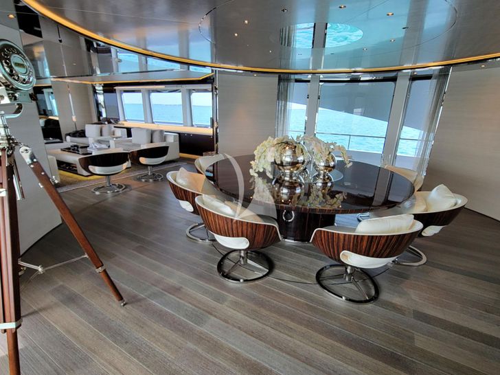 KNIGHT Heesen 5000 Alu - tea area KNIGHT Heesen 5000 Alu - tea area