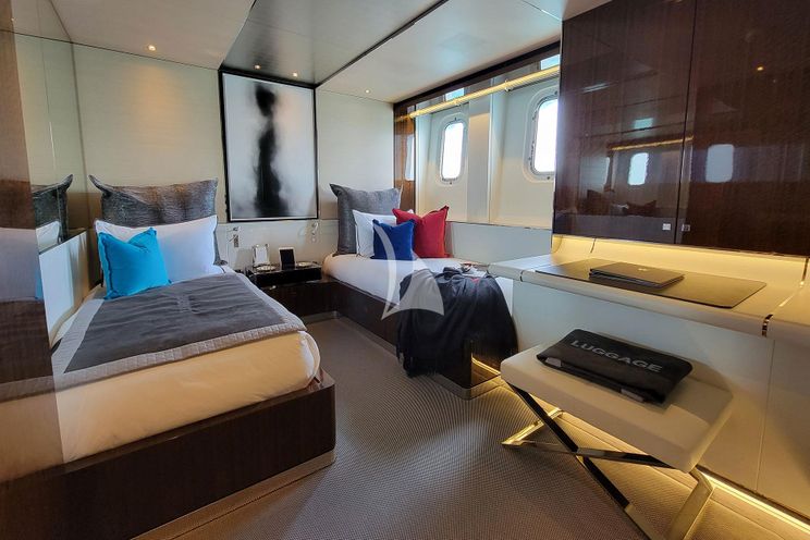 Charter Yacht KNIGHT - Heesen 5000 Alu - 5 Cabins - Bora Bora - Raiatea - Tahiti - French Polynesia