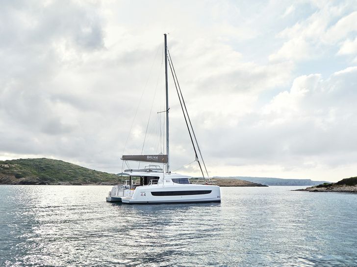 KNOWKER#1 Bali 4.4 - anchored KNOWKER#1 Bali 4.4 - anchored