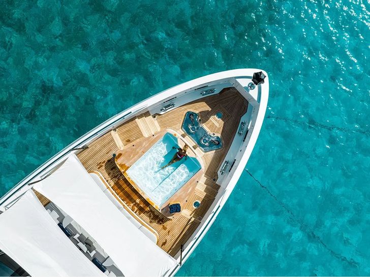 KOJU Benetti Motopanfilo 37m - top foredeck shot KOJU Benetti Motopanfilo 37m - top foredeck shot