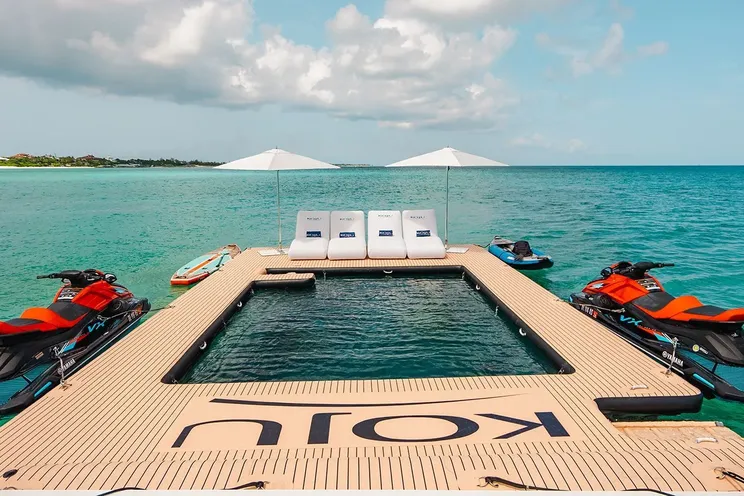 Charter Yacht KOJU - Benetti Motopanfilo 37m - 5 Cabins - Nassau - Exumas - Bahamas