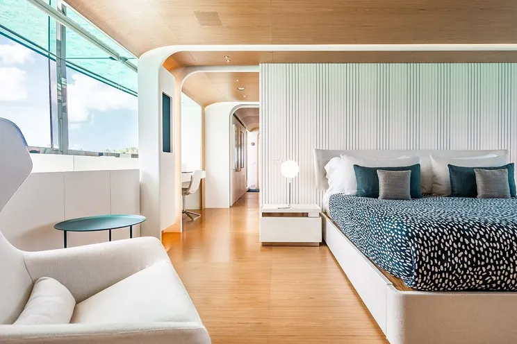 Charter Yacht KOJU - Benetti Motopanfilo 37m - 5 Cabins - Nassau - Exumas - Bahamas
