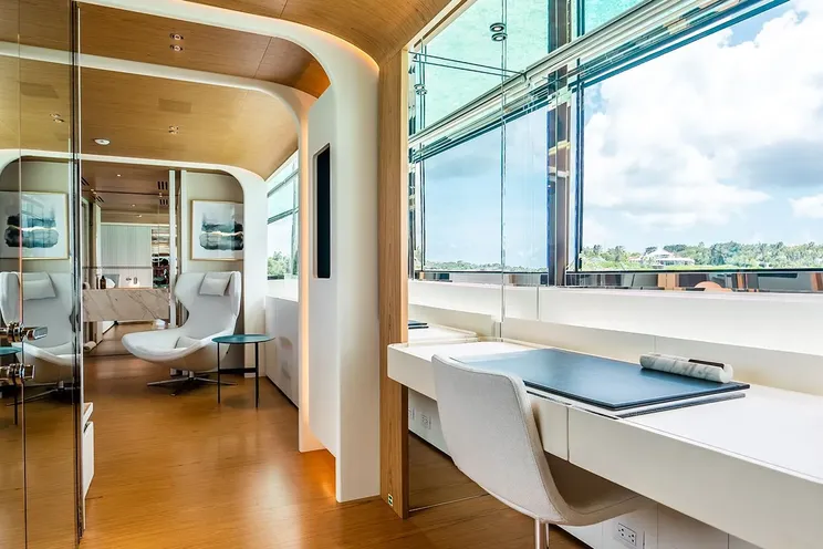 Charter Yacht KOJU - Benetti Motopanfilo 37m - 5 Cabins - Nassau - Exumas - Bahamas