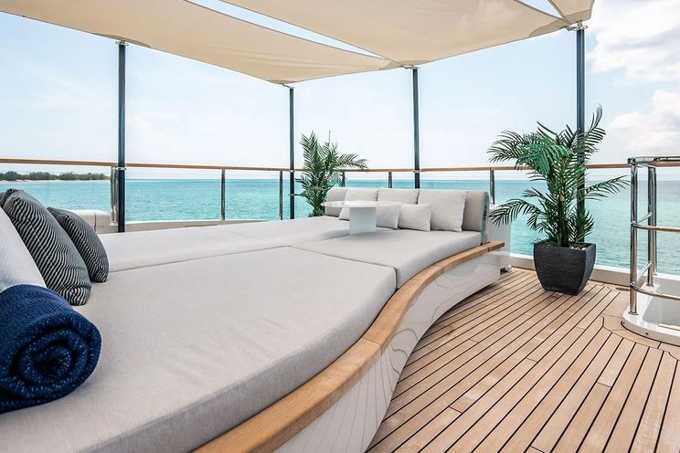 Charter Yacht KOJU - Benetti Motopanfilo 37m - 5 Cabins - Nassau - Exumas - Bahamas