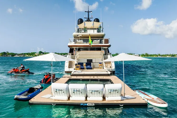 Charter Yacht KOJU - Benetti Motopanfilo 37m - 5 Cabins - Nassau - Exumas - Bahamas