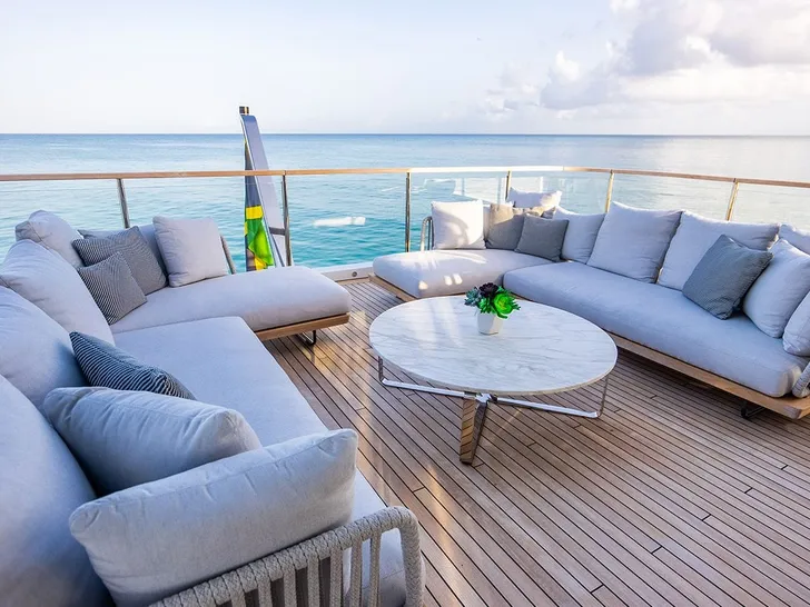 KOJU Benetti Motopanfilo 37m - sky deck aft lounge KOJU Benetti Motopanfilo 37m - sky deck aft lounge