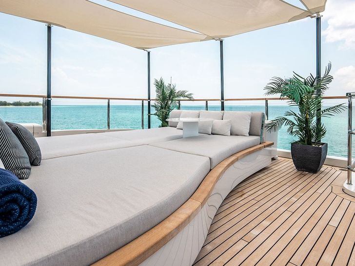 KOJU Benetti Motopanfilo 37m - sundeck sunbathing area KOJU Benetti Motopanfilo 37m - sundeck sunbathing area