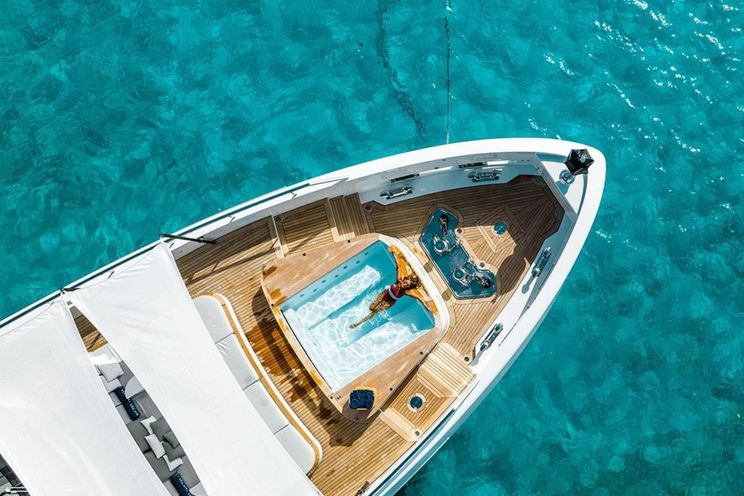 Charter Yacht KOJU - Benetti Motopanfilo 37m - 5 Cabins - Nassau - Exumas - Bahamas