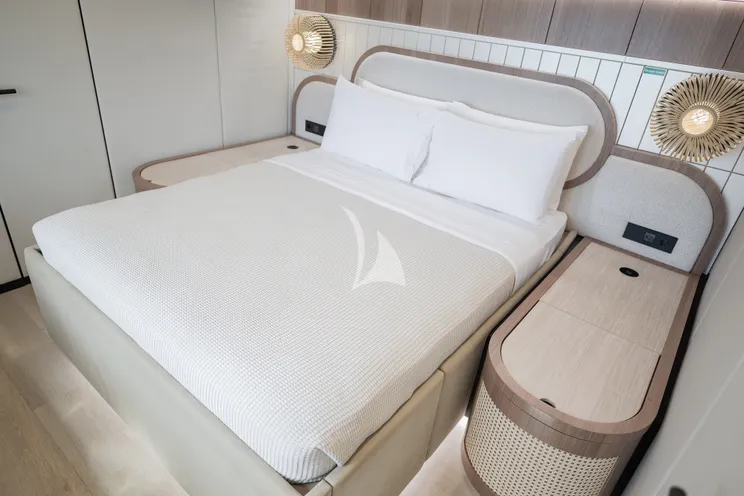 Charter Yacht KOKOMO - Sunreef 80 Power - 4 Cabins - Tavarua - Yasawa - Fiji