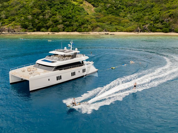 KOKOMO Sunreef 80 Power - anchored KOKOMO Sunreef 80 Power - anchored