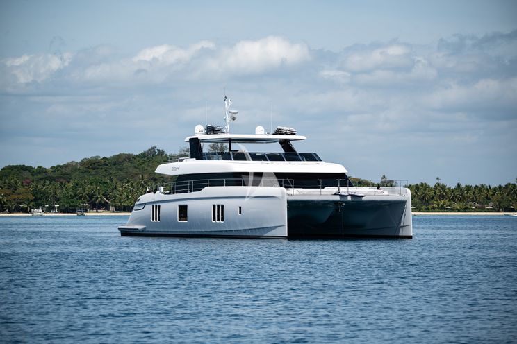 Charter Yacht KOKOMO - Sunreef 80 Power - 4 Cabins - Tavarua - Yasawa - Fiji