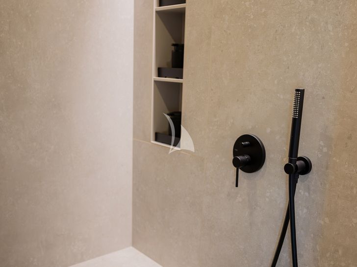 KOKOMO Sunreef 80 Power - master cabin shower area KOKOMO Sunreef 80 Power - master cabin shower area